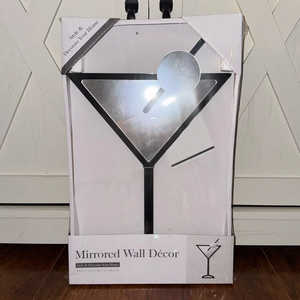Martini Glass Mirrored Wall Décor